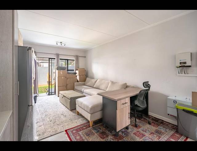 1 BEDROOM PROPERTY TO RENT IN BRYANSTON